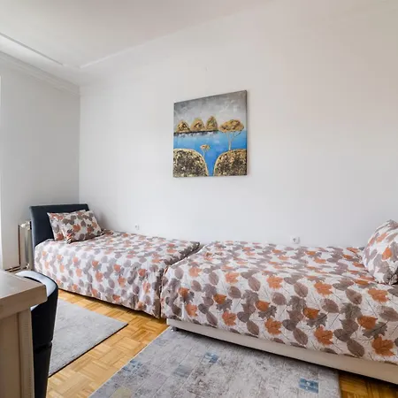 Apartament Urban Santiq Center 3-bedroom With Balcony