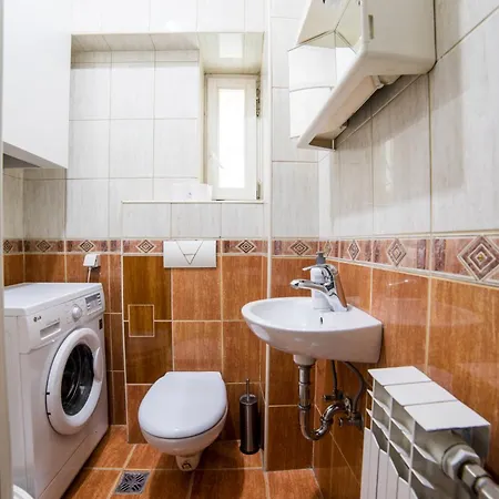 Urban Santiq Center 3-bedroom With Balcony * Sarajewo